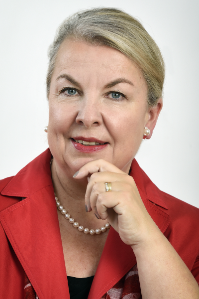 Porträt von Beate Hartinger-Klein